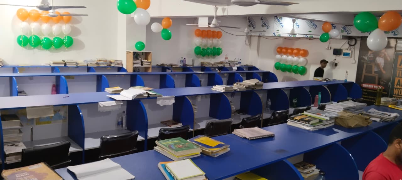 Silent study hall environment