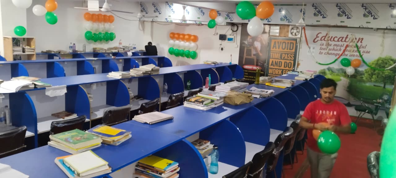 Well-lit and ventilated study space